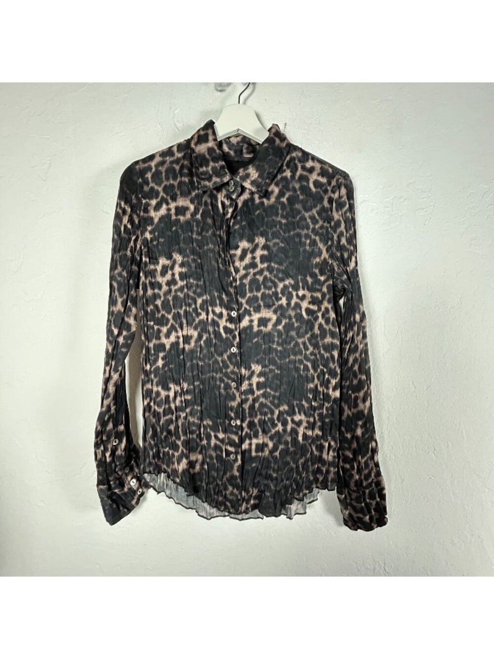 Cino Womens Medium Animal Print Pleated Button-Up Blouse Long Sleeve Black Tan